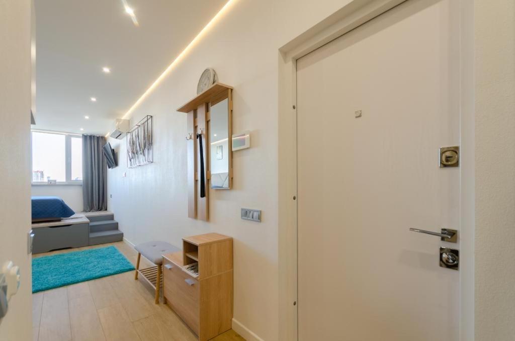 Mini-Smart 1 Apartman Kijev Kültér fotó