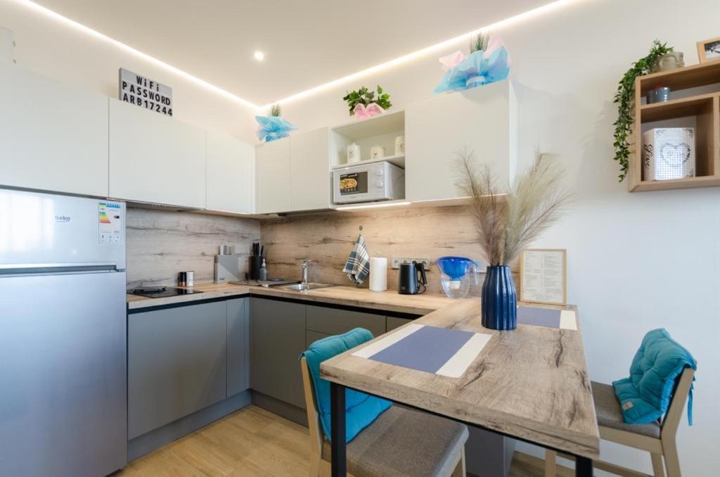 Mini-Smart 1 Apartman Kijev Kültér fotó