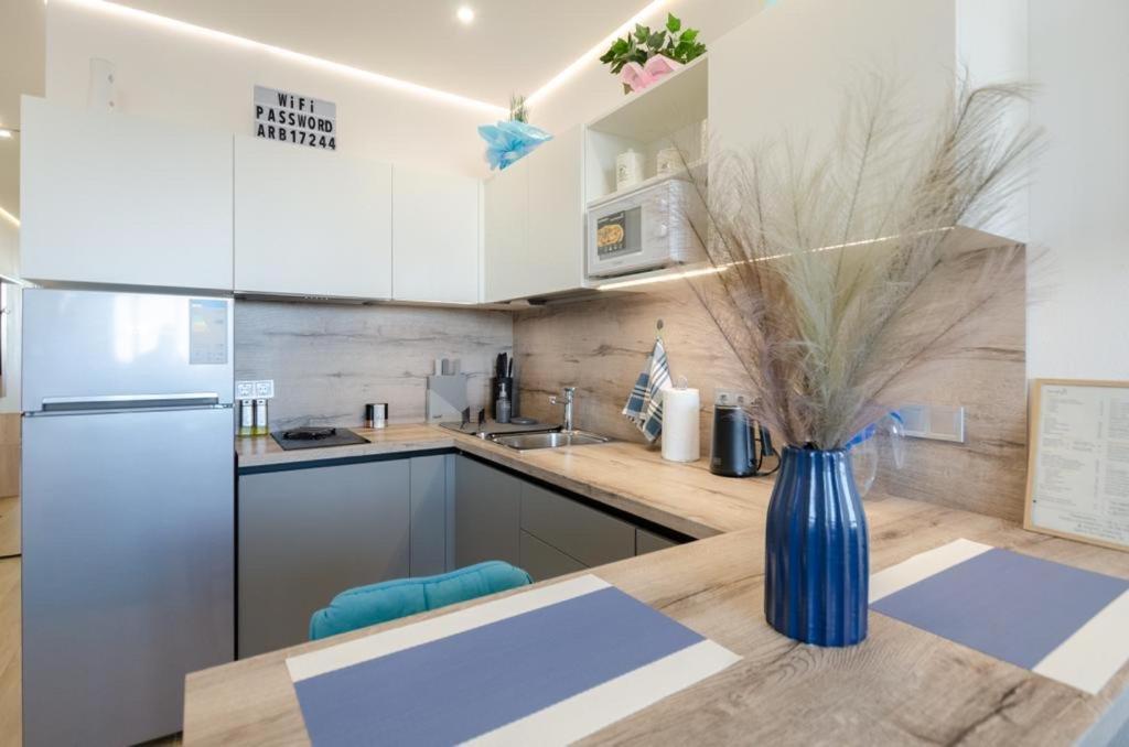 Mini-Smart 1 Apartman Kijev Kültér fotó